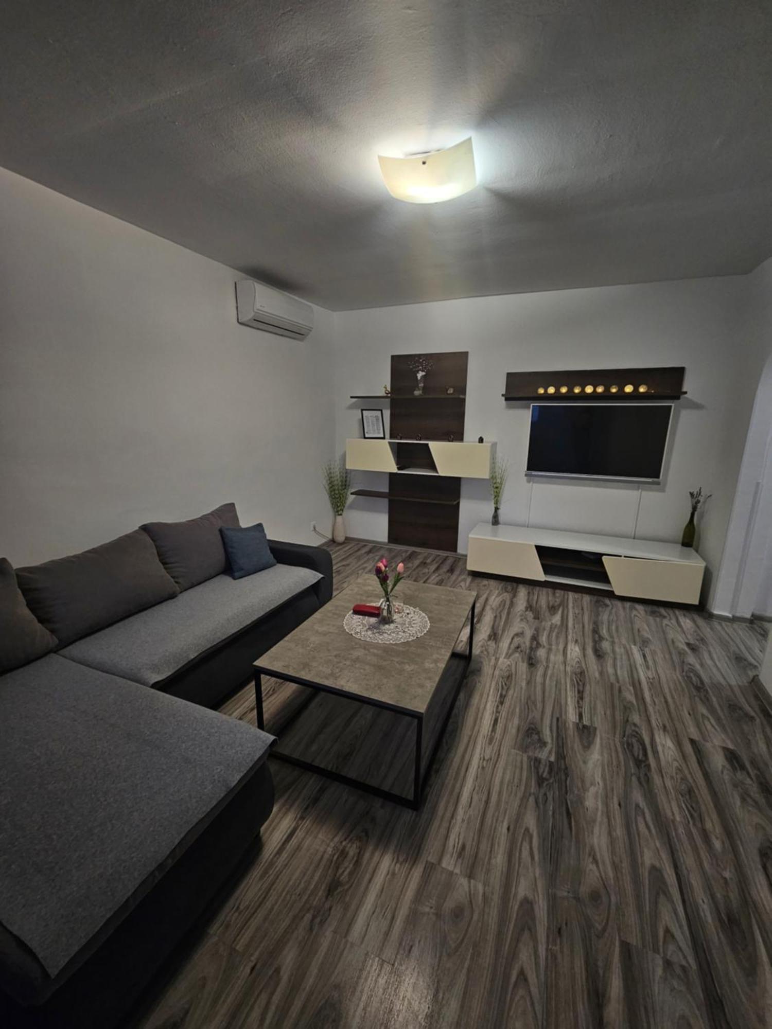 Apartman Smit Umag Ngoại thất bức ảnh