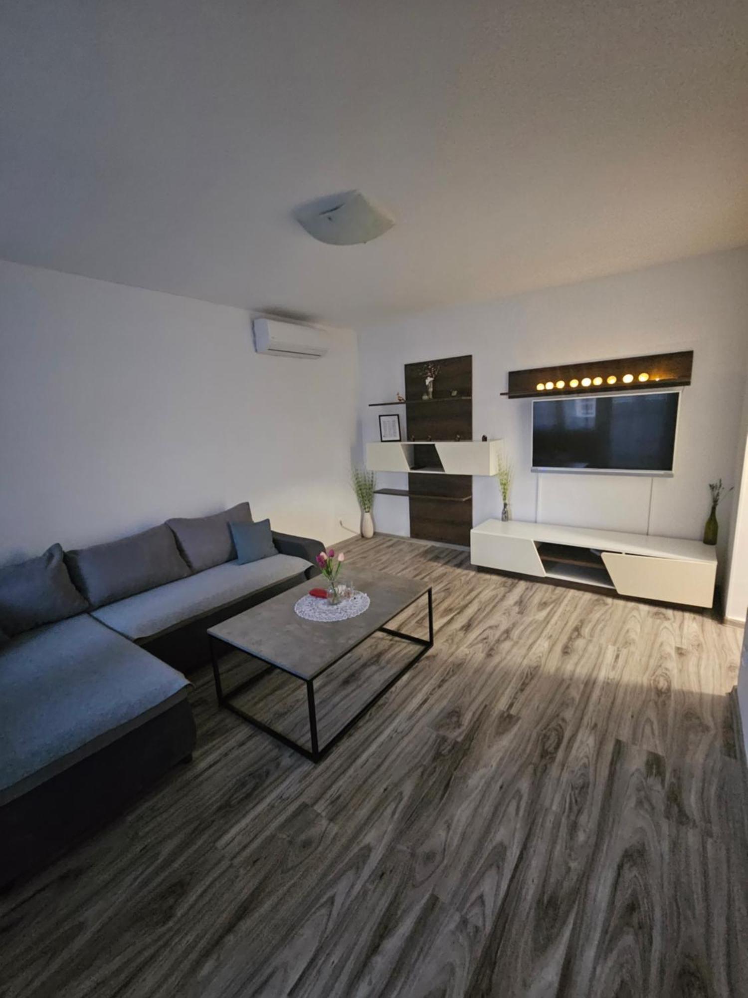 Apartman Smit Umag Ngoại thất bức ảnh
